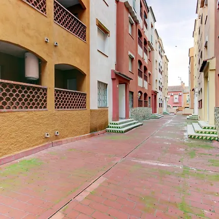 Cosy Near Apartment